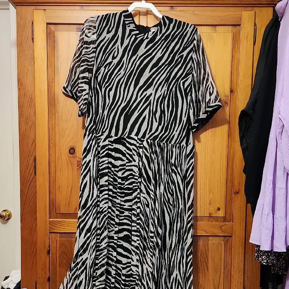 Addition Elle Black and White Maxi Dress